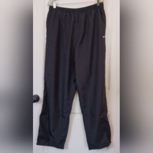 Nike Men's XXL Black Lightweight Joggers